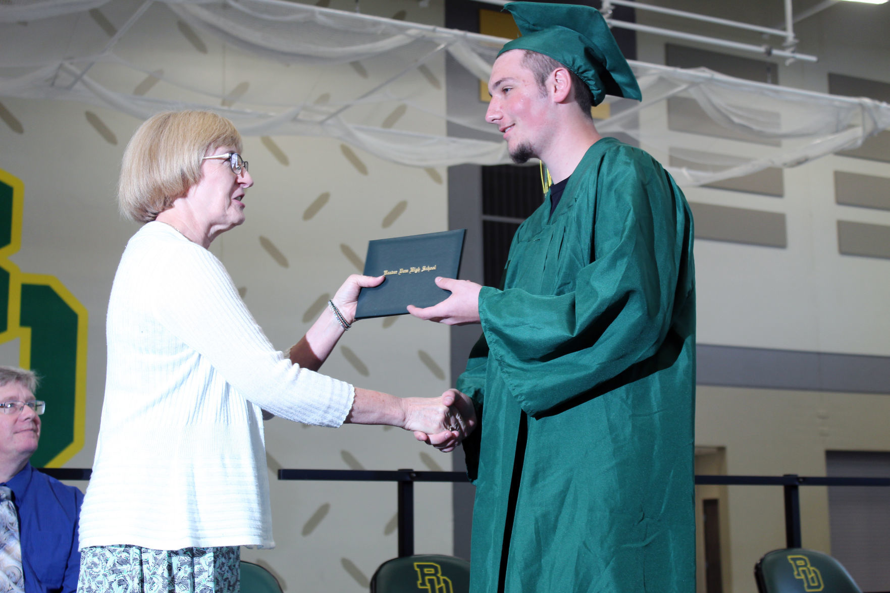 060219-ctzn-news-bd-grad097.jpg